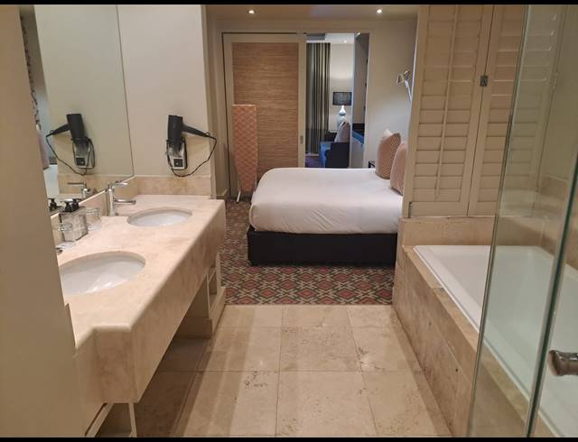 1 BEDROOM APARTMENT BLOCK FOR SALE IN UMHLANGA RIDGE